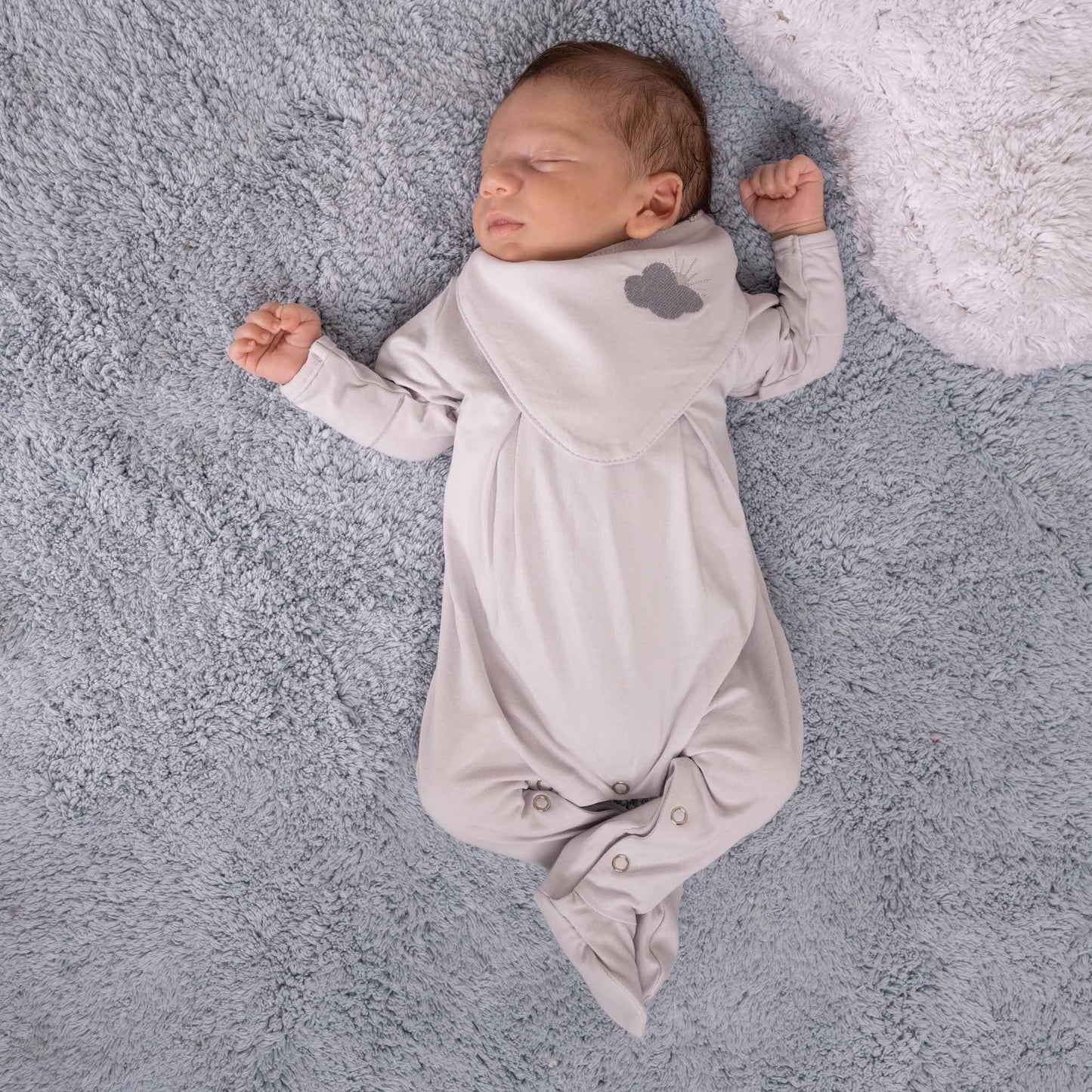 Astre Grey Newborn sleepsuit set